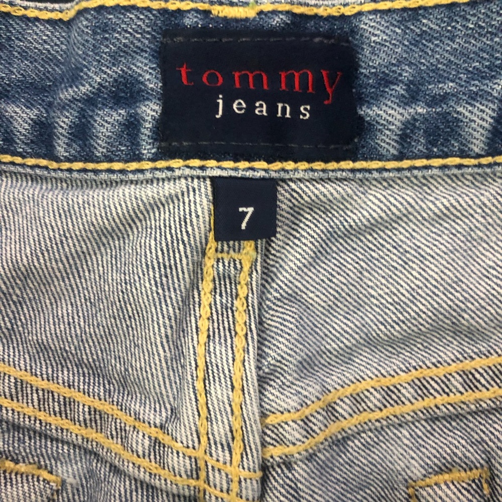 Vintage Tommy Hilfiger Medium Wash Jean Shorts - Picture 3 of 5